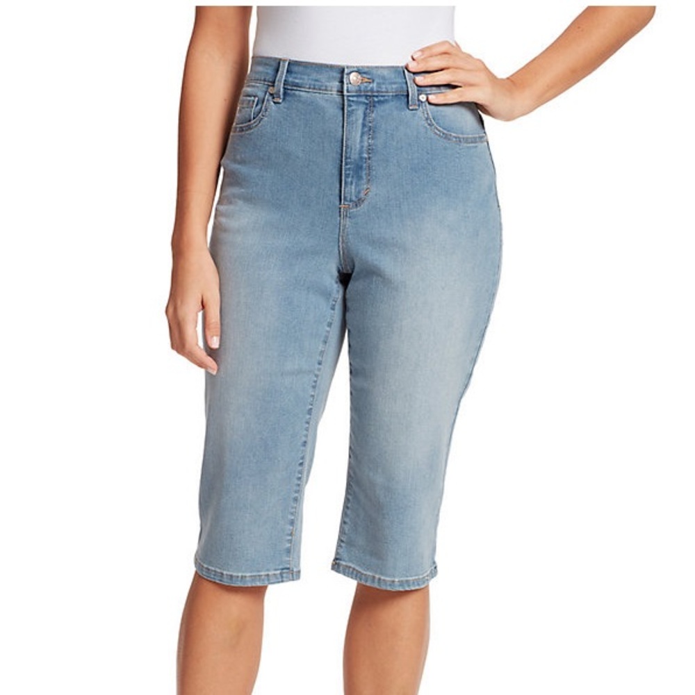 Capri Jeans Amanda Skimmer High Rise Waist Light Wash Blue Crop 8 Petite Stretch